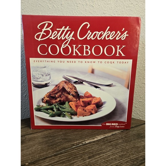 Betty Crocker Other - Vintage 2000 Betty Crocker Big Red Cookbook Recipes 5 Ring Binder READ